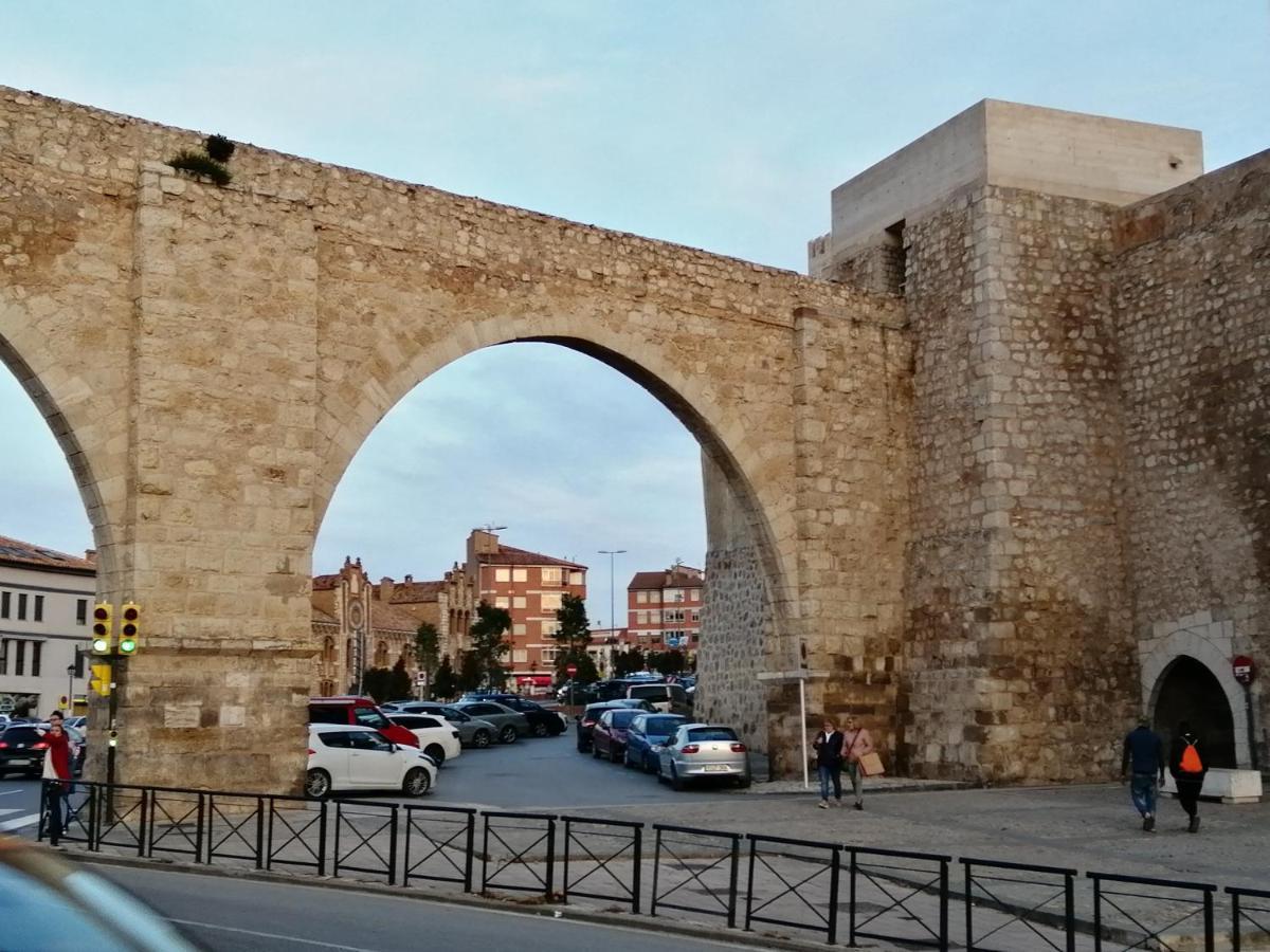 Estudios Los Arcos Τερουέλ Εξωτερικό φωτογραφία
